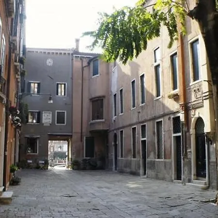 San Marco Style With Terrace Apartment